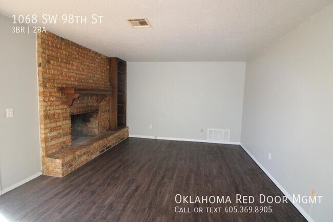 Building Photo - 1068 SW 98th St