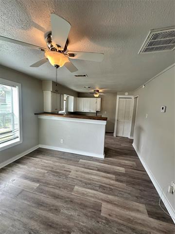 Foto del edificio - 4611 Bradshaw St