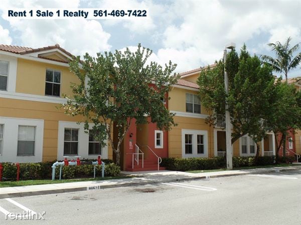 Building Photo - 3801 Shoma Dr