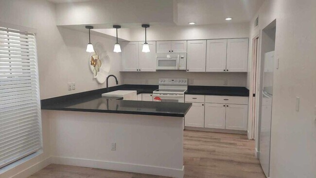 Foto del edificio - STUNNING SCOTTSDALE REMODEL!!
