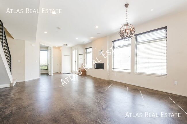 Building Photo - MODERN LOHI TOWNHOME