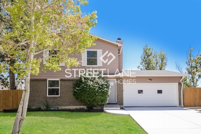 Building Photo - REDUCED!