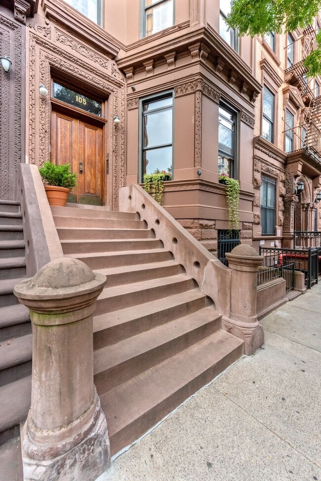 Facade - 105 W 118th St