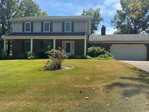 Building Photo - 7577 Nottingham Dr