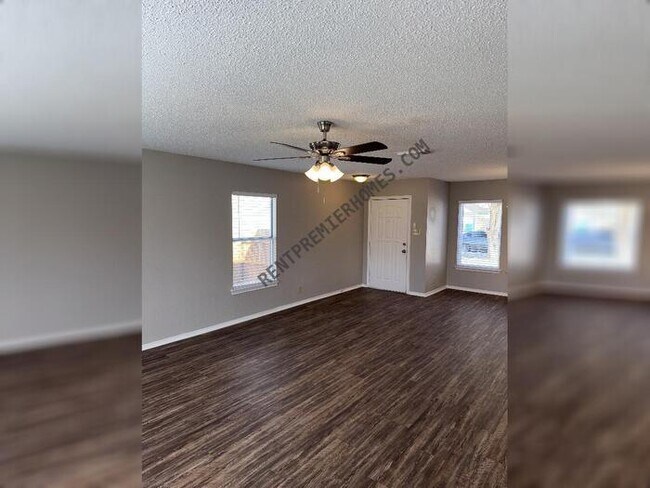 Building Photo - 13019 Woller Creek