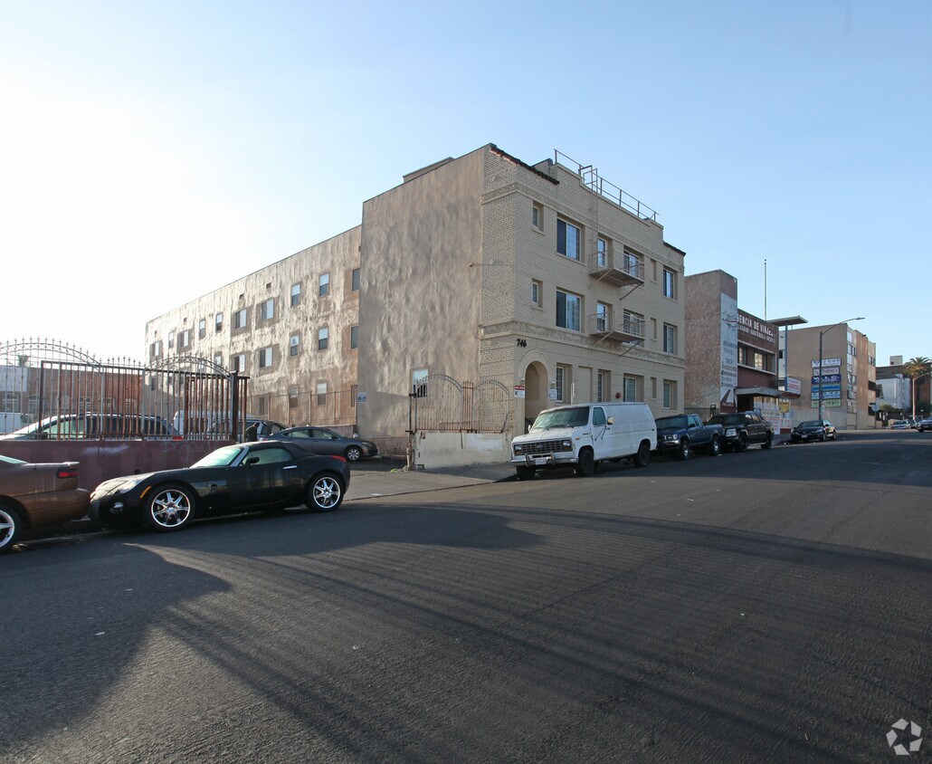 Foto principal - Central City Apartments