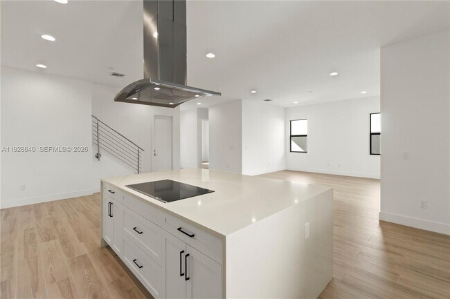 Foto del edificio - 1419 SW 23rd St