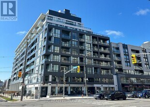 Building Photo - 6 Greenbriar Rd