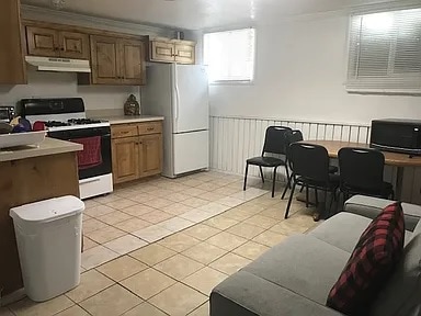 Building Photo - 355 E 500 N