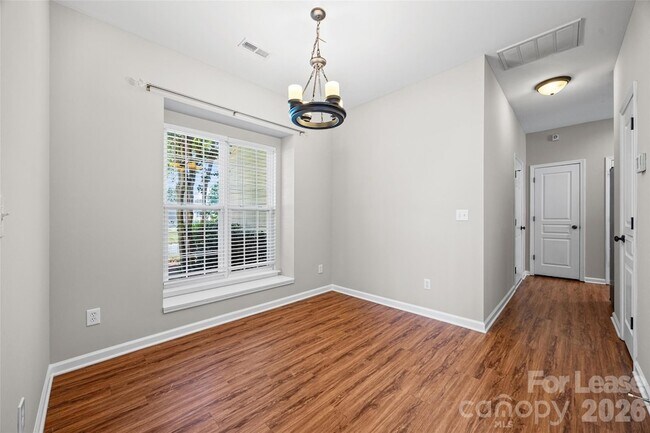 Foto del edificio - 2330 Mirage Pl