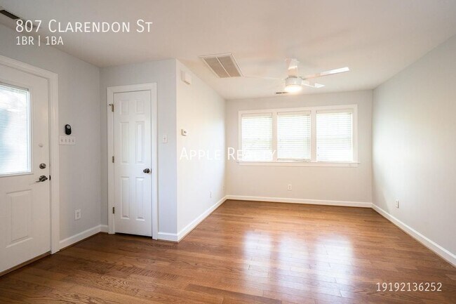Foto del edificio - 807 Clarendon St - Available now!