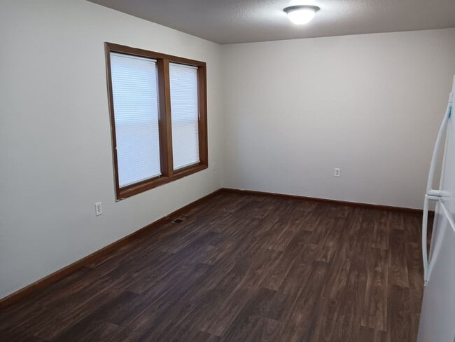 Foto del edificio - For Rent - Four-Bedroom Two-Bathroom Home Available NOW!