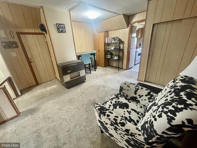 living/dining room - 6447 Elm St