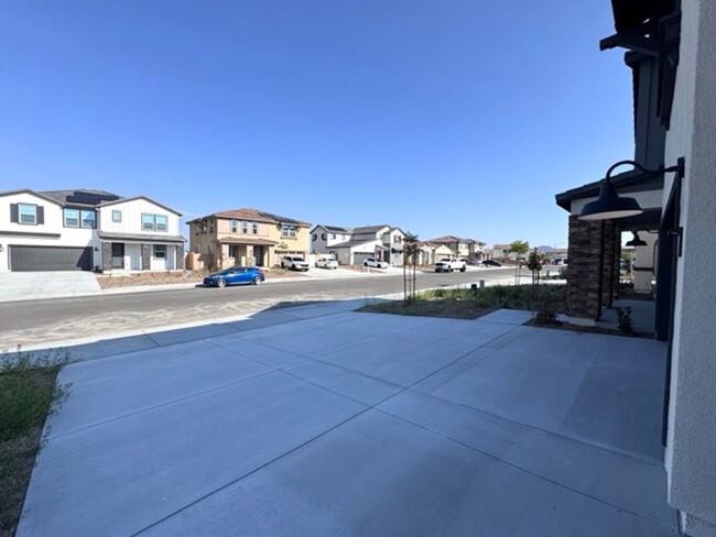 Foto del edificio - 4 bedroom Quartz Ranch home for LEASE in M...
