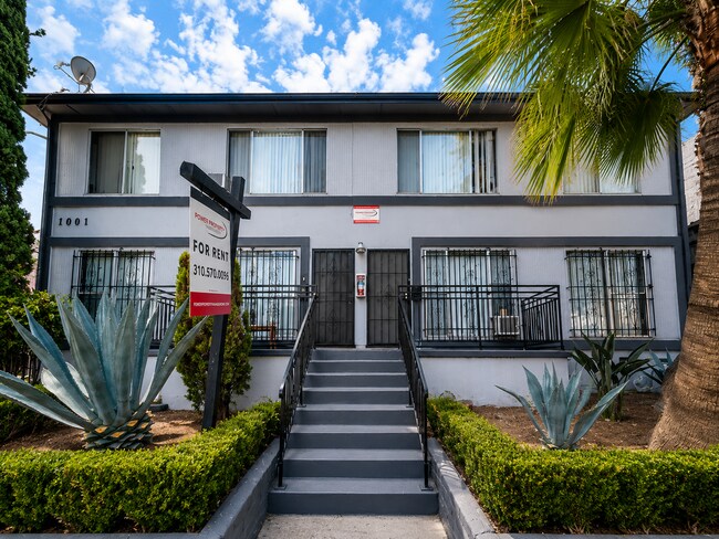 Foto del interior - 1001 N Curson Ave ( 7609 Romaine )