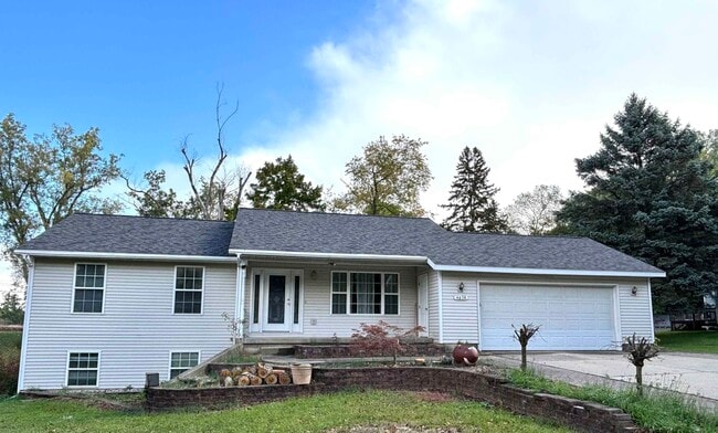 Building Photo - 4438 Morningside Dr SE
