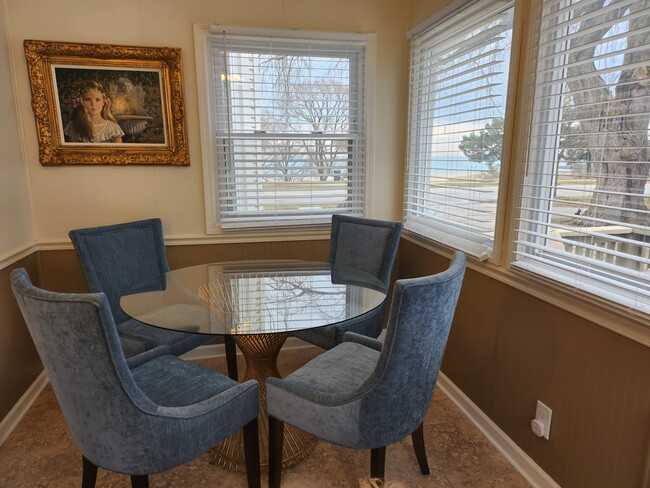 Habitación soleada con vistas al lago - 1614 Michigan Blvd