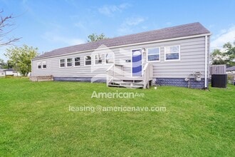 Building Photo - 113 Marshall Dr