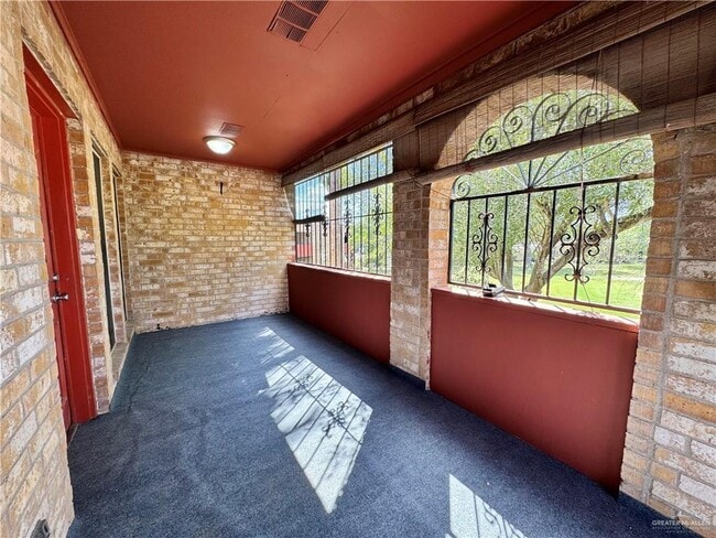 Foto del edificio - 18 Highland Park Ave