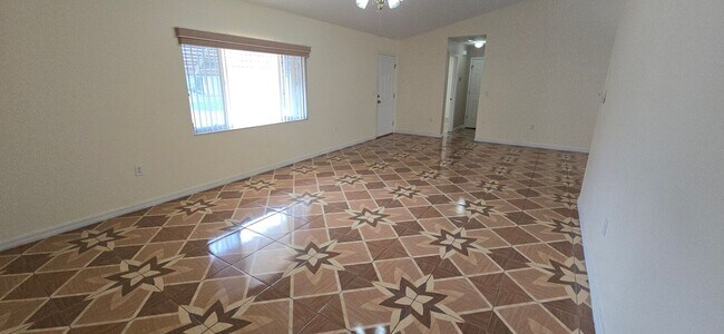 Building Photo - Move-In Ready 2BR/2BA Home with Solar & Bo...