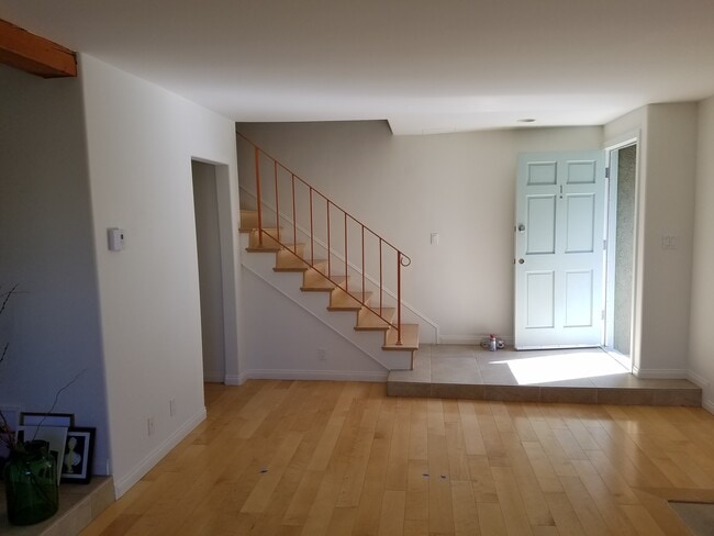 Living Room front entrance staircase - 11946 Dorothy St
