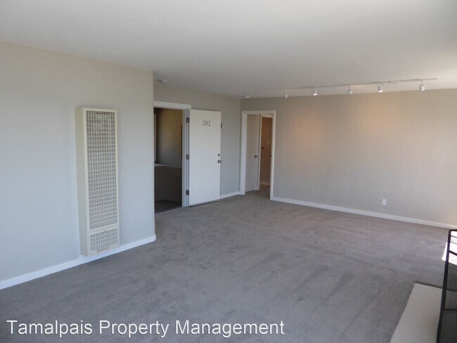 Building Photo - 302 3rd St