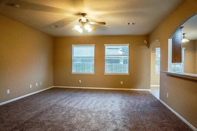 Foto del edificio - 21831 Alta Peak Way