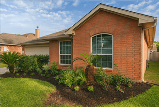 Building Photo - 15615 Lost Maples Dr