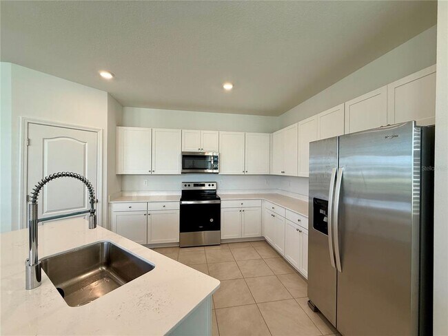 Foto del edificio - 268 Redbud Rd