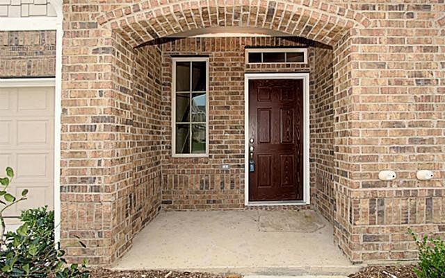 Building Photo - 3739 Venice Dr
