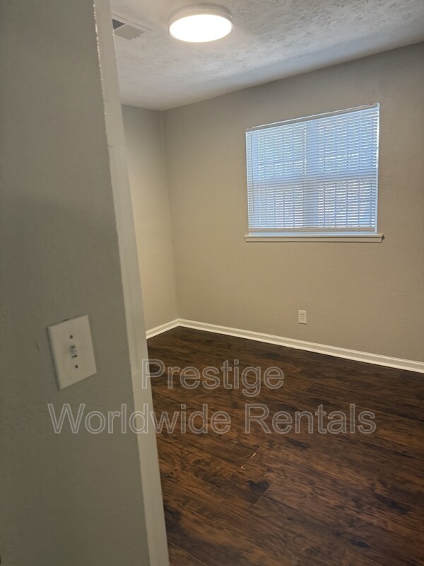 Foto del edificio - 3120 Urban Ave