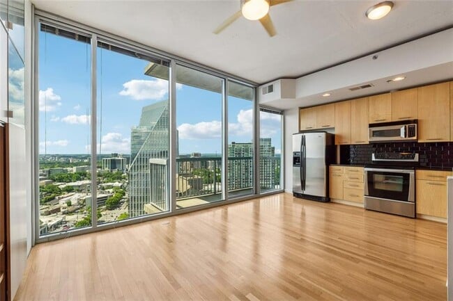 Building Photo - 3324 Peachtree Rd