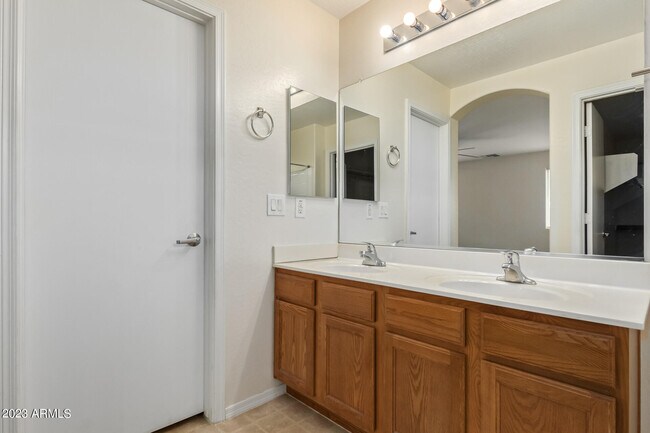 Foto del edificio - 4638 W Shumway Farm Rd