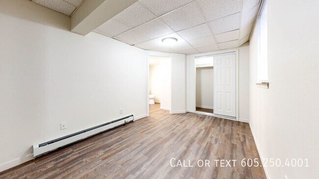 Foto del edificio - Modern 1 Bedroom Apartment in Historic Sio...