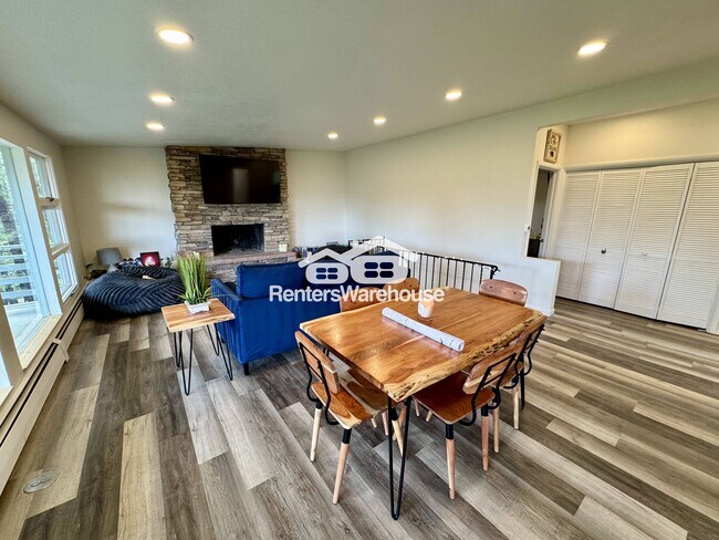 Foto del edificio - 11922 Hillcrest Rd