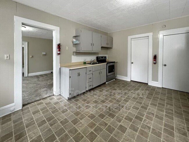 Building Photo - 201 South St