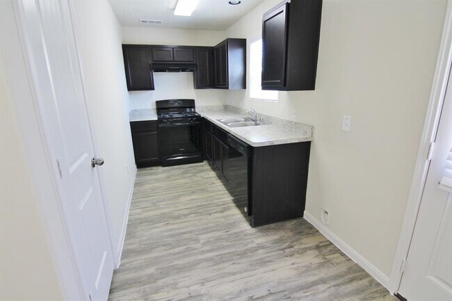 Building Photo - 13007 Bella Vida Ln