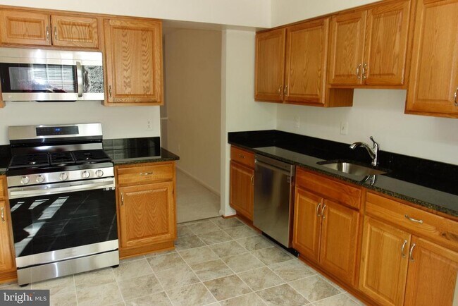 Building Photo - 7708 Asterella Ct