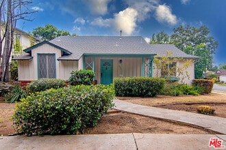 Building Photo - 3401 Corinth Ave