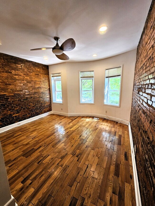 Foto del edificio - 1714 Holbrook St