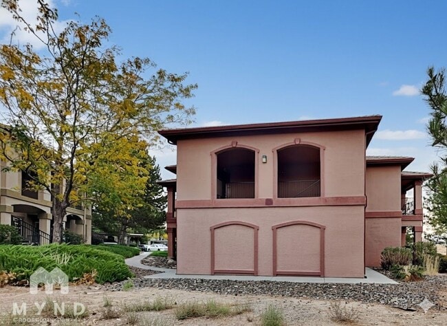 Building Photo - 6850 Sharlands Ave.