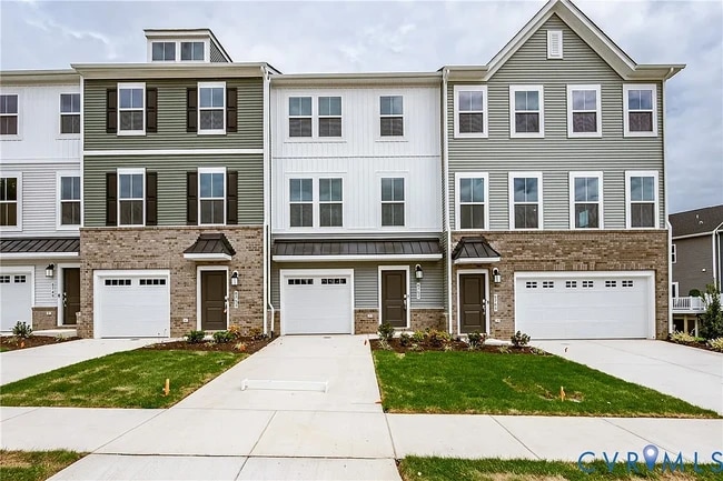 Building Photo - 8753 Whitman Dr