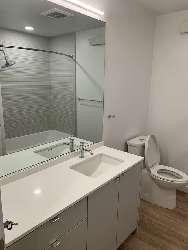 Building Photo - Luxury Studios Near Pok Pok and Salt and S...