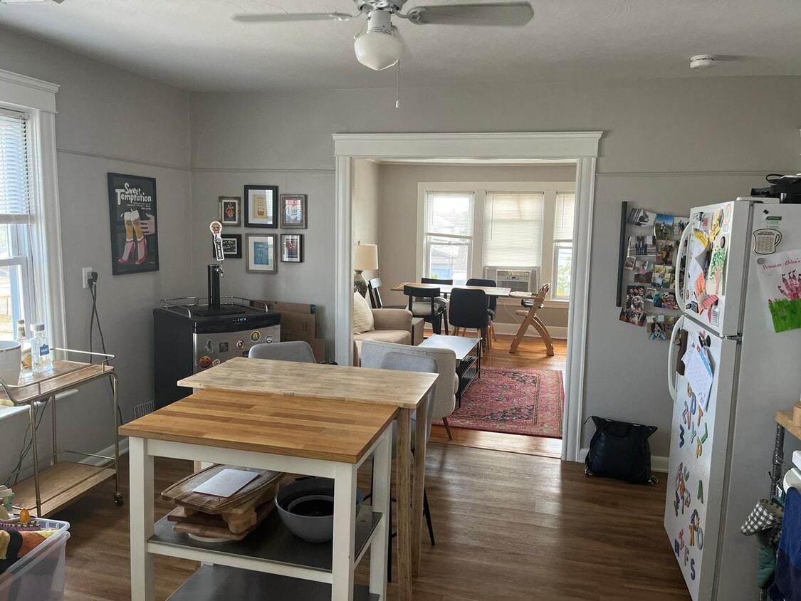 double parlor - 226 Suffolk Ave