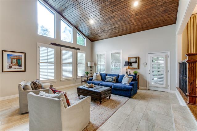 Building Photo - 200 Crooked Creek Dr