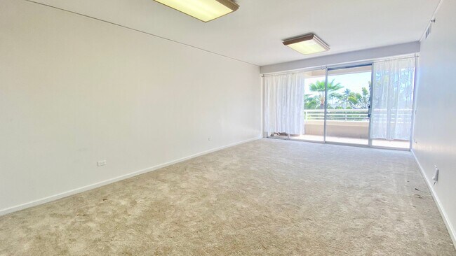 Foto del edificio - Spacious 2 Bedroom, 2 Bath, with 2 Parking Stalls - Kalele Kai in Hawaii Kai