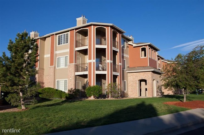 Building Photo - 16950 Carlson Dr