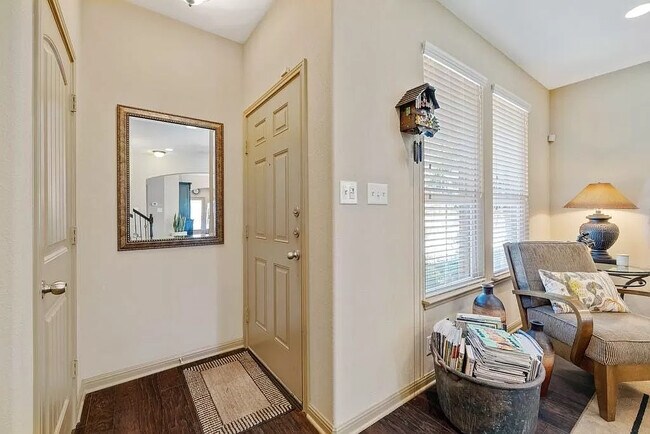 Foto del edificio - 1022 Lost Pines Ln