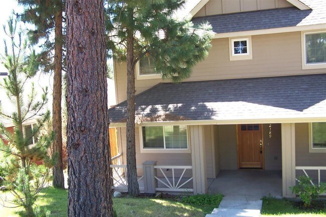 Foto del edificio - 2 br, 2 bath House - 2189 NW Torrey Pines
