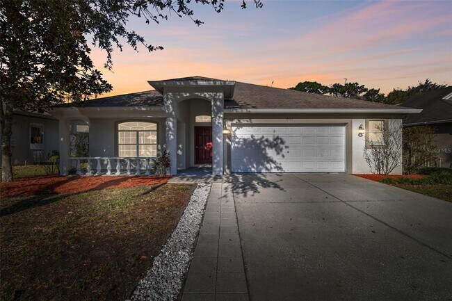 Foto del edificio - 15807 Leatherleaf Ln